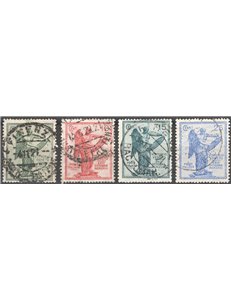 1921 - Vittoria dent. 14x13¼, serie n° 119b/122b. Cat. € 35 (U)