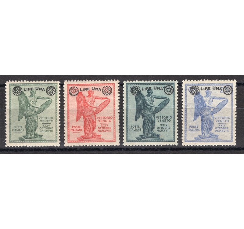 1924 - Vittoria soprast., serie n° 158/61 con ottima centratura. Cert.: Biondi. Cat. € 900 (**)