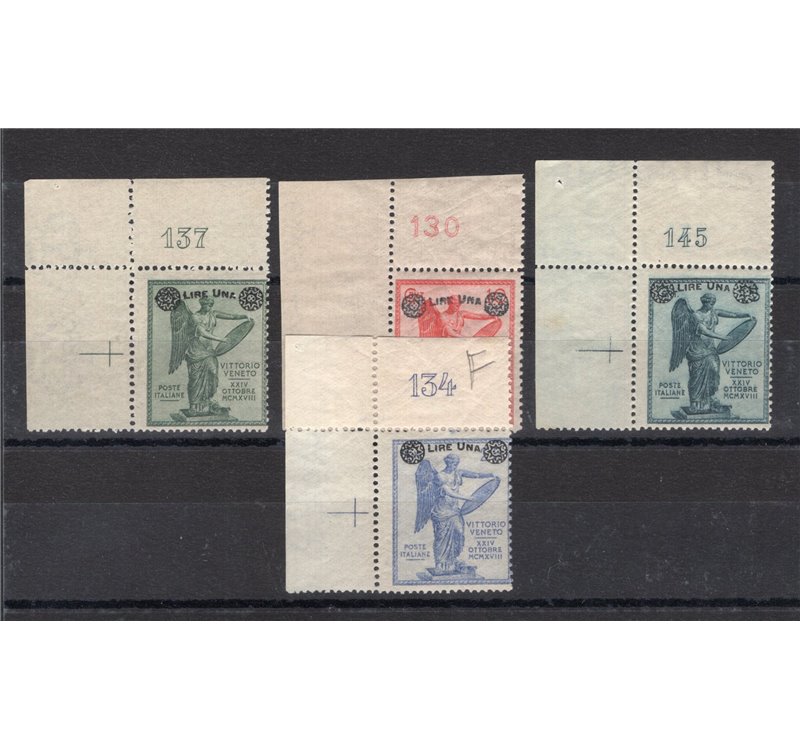 1924 - Vittoria soprast., n° 158d/61d con filigrana piccola croce. ed angolo di foglio con numero di tavola. Cert.: IC. Cert.: B