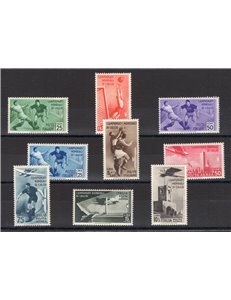 1934 - Calcio, serie n° 357/61 + P.A. 69/71. Cert.: IC. Cat. € 900 (**)