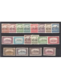 Terre Redente - Fiume - 1918/19 - Mietitori e Vedute, la serie n° 4/21 con le soprast. più comuni. Cat. € 1.700 (*)