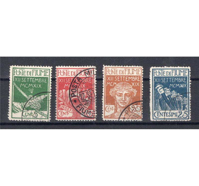 Terre Redente - Fiume - 1920 - Legionari a Fiume, serie n° 127/30. Cat. € 200 (U)