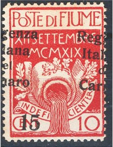 Terre Redente - Fiume - 1920 - Reggenza Italiana del Carnaro 15 c. su 10 carminio con soprast. fortemente spostata a destra, non