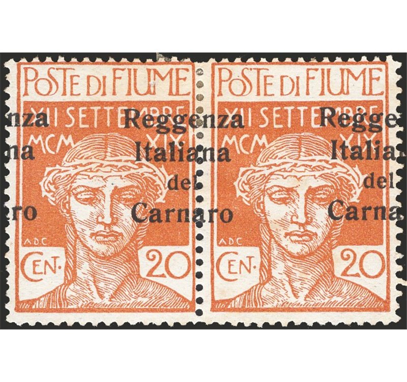 Terre Redente - Fiume - 1920 - Reggenza Italiana del Carnaro 20 c. ocra, coppia orizzontale con soprast. fortemente spostata a d