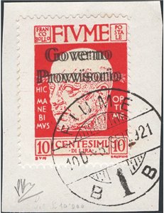 Terre Redente - Fiume - 1921 - Effigie di D'Annunzio 10 c. carminio vivo con doppia soprast. "Governo Provvisorio" su frammento 