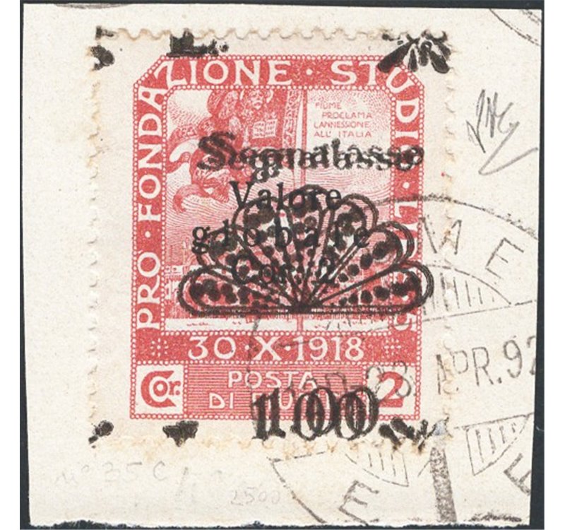 Terre Redente - Fiume - 1921 - Segnatasse Fondazione Studio L. 1,00 su 2 c. rosa bruno con doppia soprast. su frammento, n° 35i.
