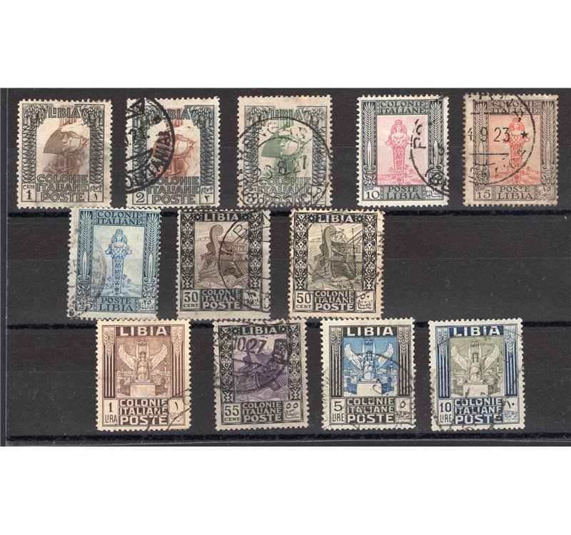 Libia - 1917/18 - Pittorica con filigrana corona, serie n° 21/32. Cert.: IC. Cat. € 375 (U)