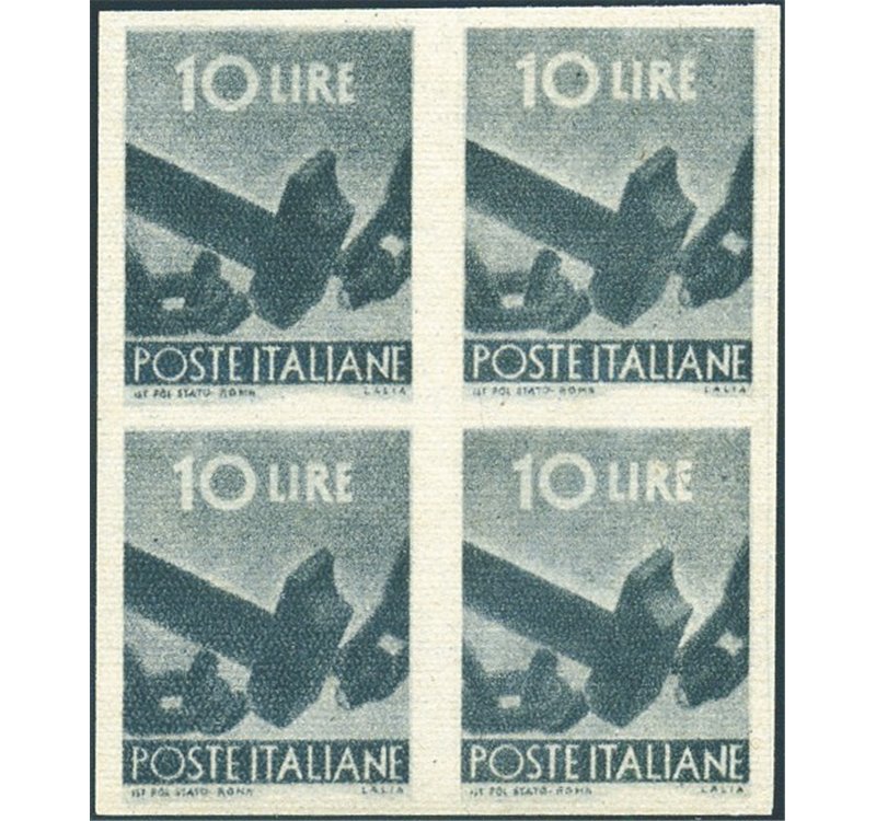 1945 - Democratica 10 £ ardesia in quartina falso di Milano per frodare la posta. Splendido blocco di 4 non dentellato ma con go