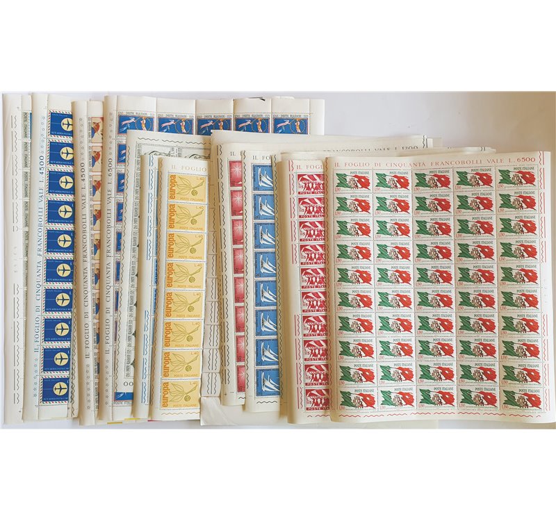 1965 - Annata completa in fogli, n° 990/1011. Cat. € 250 (**)