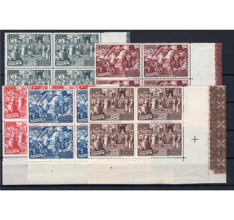 1951 - Calcedonia in quartina angolo di foglio, serie n° 149/53. Cert.: Biondi. Cat. € 500+ (**)
