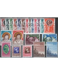 1953 - Annata completa di posta ordinaria, n° 156/73 + P.A. 22/23. Cat. € 241,25 (**)