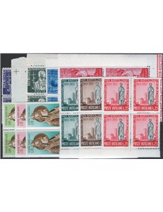 1955 - Annata completa in quartina, n° 192/202. Cat. € 70+ (**)