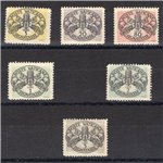 1946 - Segnatasse Triregno e Chiavi Decussate con righe larghe su carta bianca, serie n° 13/18. Cert.: IC. Cat. € 1.000 (**)