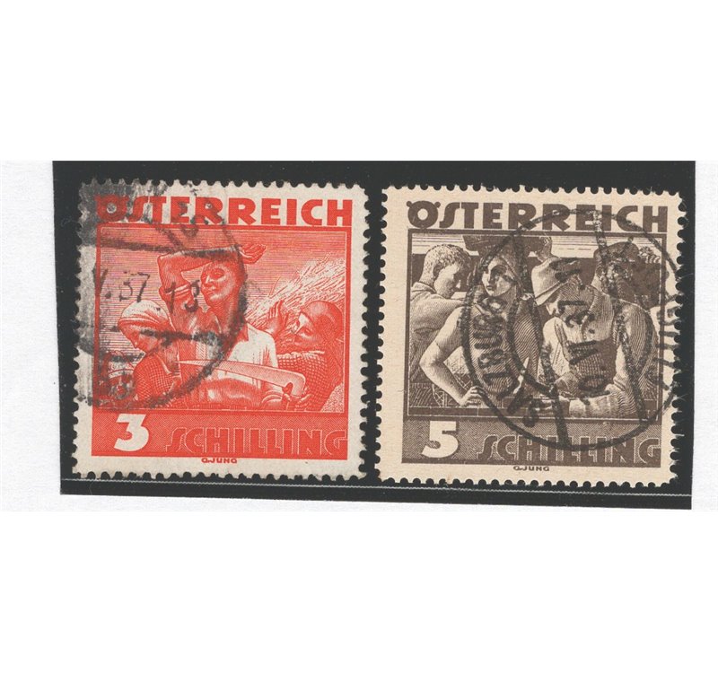 Austria - 1936 - Costumi regionali, serie n° 482/83. Cat. € 90 (U)