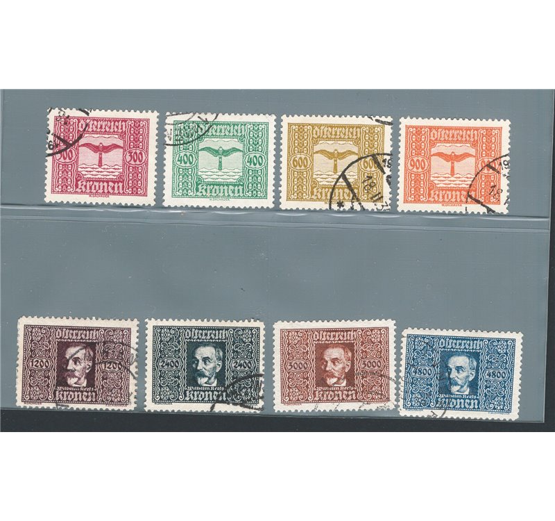 Austria - 1922/24 - P.A. Soggetti allegorici, serie n° 4/11. Cat. € 50 (U)
