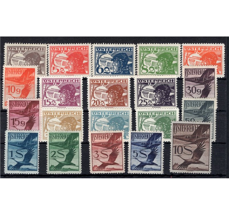 Austria - 1925/31 - P.A. soggetti vari, serie n° 12/31. Cert.: IC. Cat. € 440 (**)