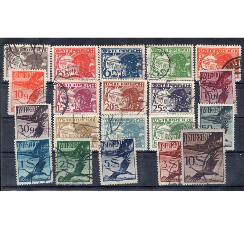 Austria - 1925/31 - P.A. soggetti vari, serie n° 12/31. Cat. € 250 (U)