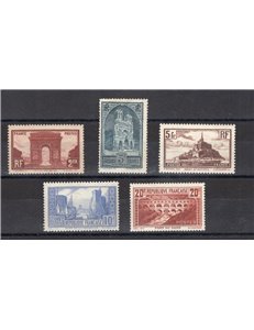 Francia - 1929/30 - Monumenti e vedute, serie n° 258/62. Cat. € 1.000 (**)