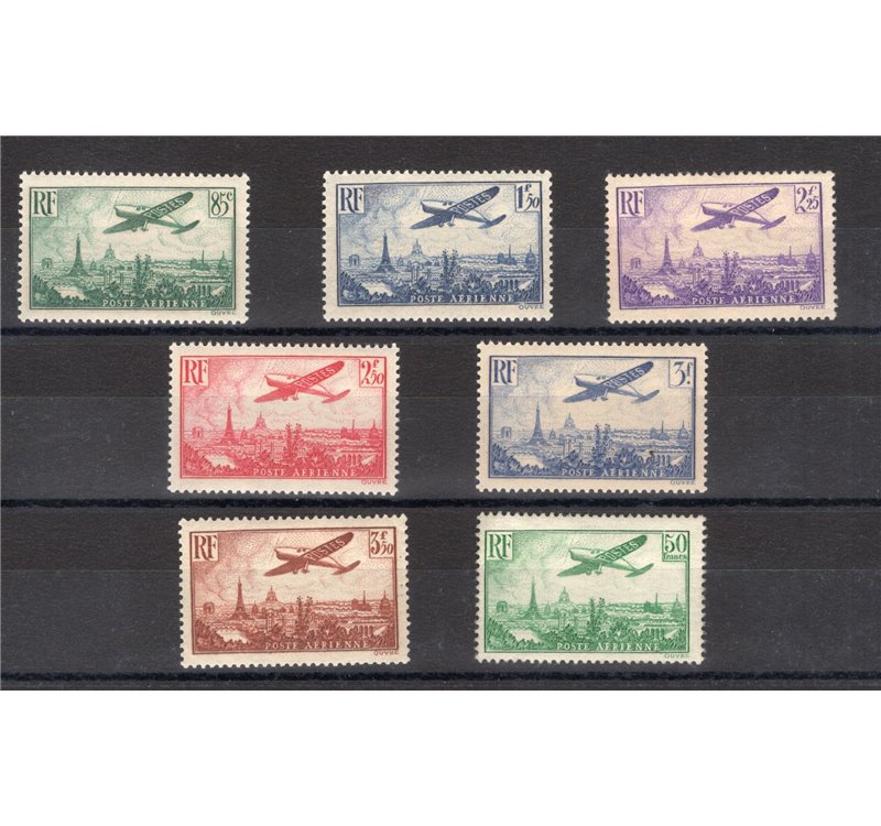 Francia - P.A. Aeroplano in volo su Parigi, serie n° 8/14. Cat. € 2.300 (**)