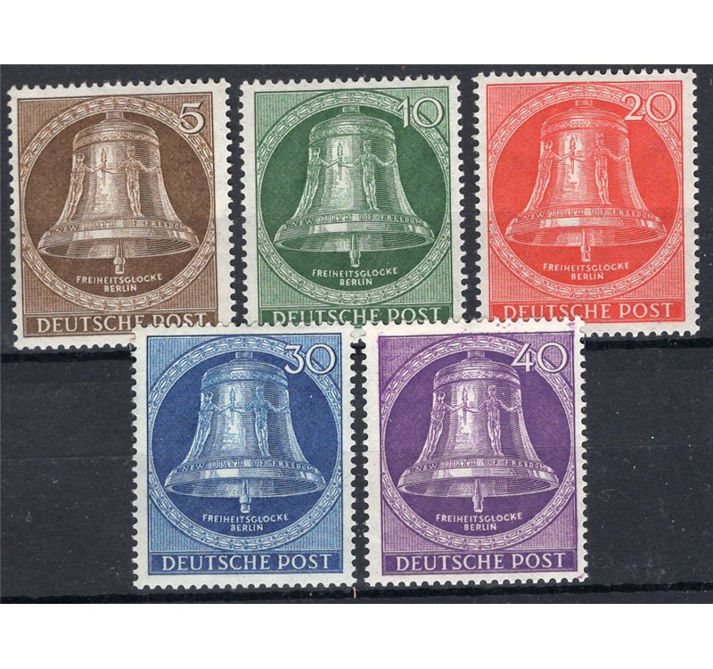 Germania Berlino - 1953 - Campane batacchio al centro, serie n° 87/91. Cat. € 100 (**)