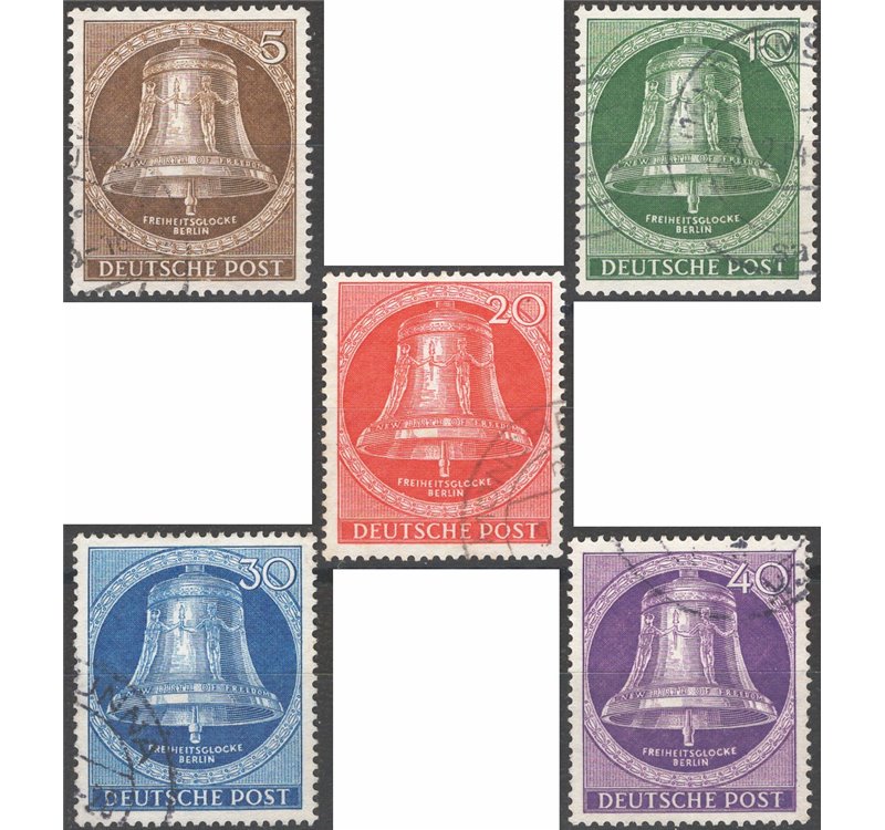 Germania Berlino - 1953 - Campane batacchio al centro, serie n° 87/91. Cat. € 70 (U)