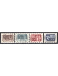 Olanda - 1952 - Expo Filatelica di Utrect e Centenario del Francobollo, serie n° 578/81. Cat. € 120 (**)