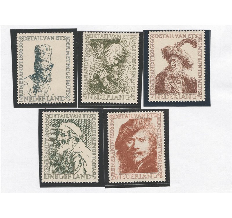 Olanda - 1956 - Beneficenza, serie n° 649/53. Cat. € 57 (**)