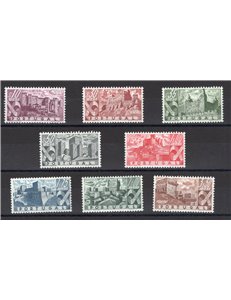 Portogallo - 1946 - Castelli portoghesi, serie n° 675/82. Cat. € 230 (**)
