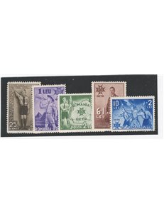 Romania - 1935 - 5° Anniv. dell'Avvento di Carlo II, tematica scout, serie n° 481/85. Cat. € 75 (**)
