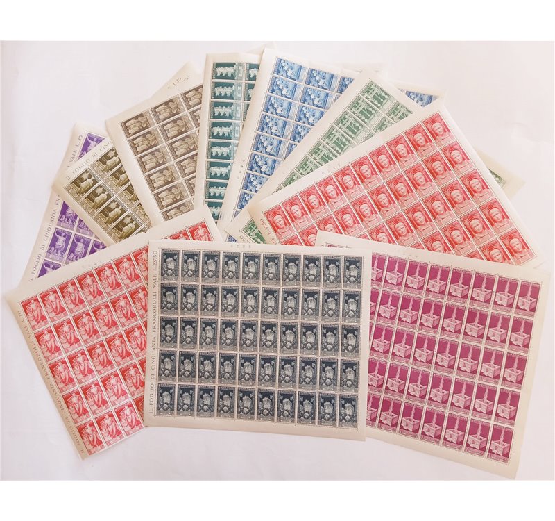 1937 - Augusto la serie di posta ordinaria in fogli da 50 di ottima qualità, ma il foglio del 20 c. è privo del bordo inferiore,