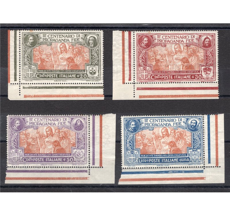 1923 - Propaganda Fide, serie n° 131/34 angolo di foglio. Cat. € 95 (**)