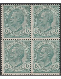 Italia 1906 - Leoni 5 c. verde, quartina con doppio decalco di cui uno parziale obliquo. Cat. € 240. (**)