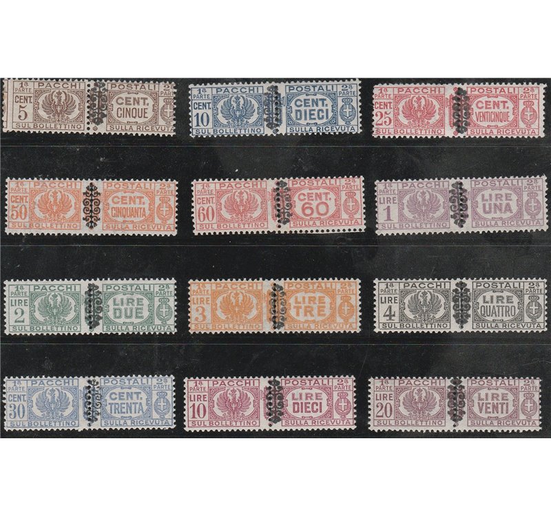 Italia 1945 - R.S.I. Pacchi del Regno del 1927-32 con sovrastampa di un fregio tra le due sezioni Cat. € 450 (**)