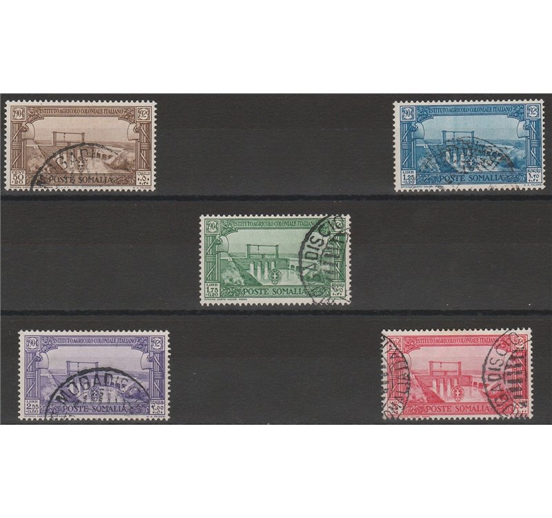 1930 - Colonie Italiane Somalia Istituto Coloniale, la serie. Cat. € 300 (U)