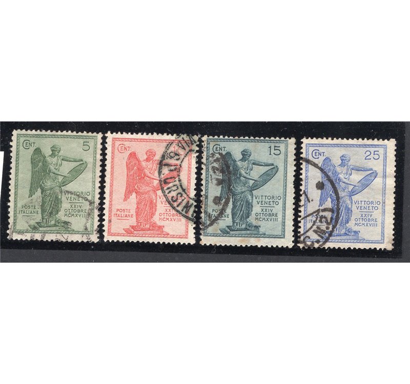 ITALIA REGNO 1921 Vittoria serie n° 119/22. Cat. € 30 (U)