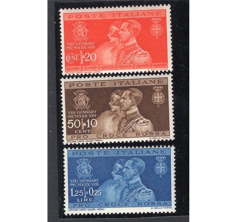 ITALIA REGNO 1930 Nozze del principe serie n° 269/71. Cat. € 30 (**)