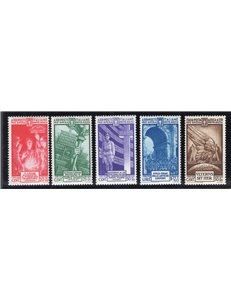 ITALIA REGNO 1935 Milizia IV serie n° 380/83 + P.A. 89. Cat. € 160 (**)
